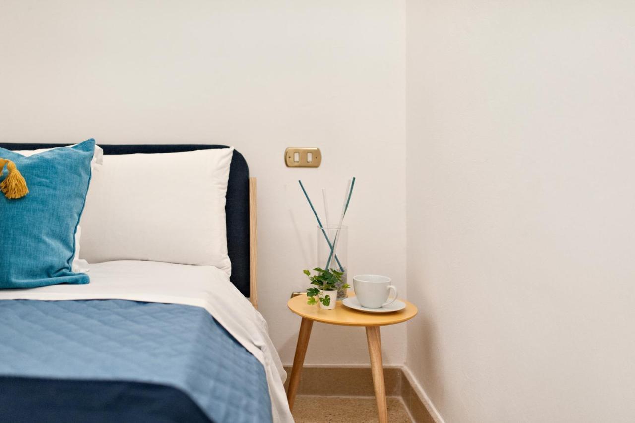 Blue Loft - Old Town Apartment Sit 레체 외부 사진